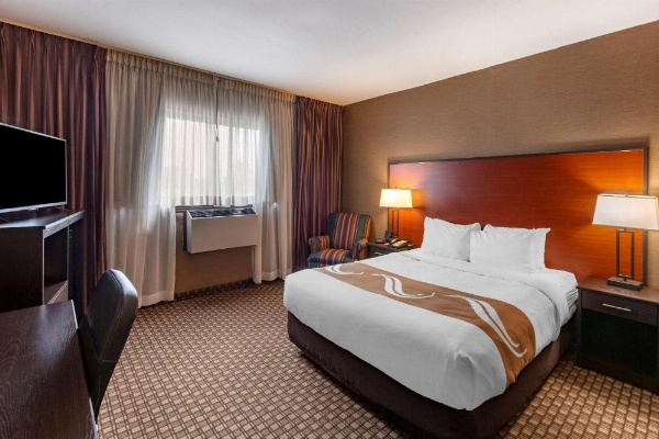 Quality Inn Toronto Airport image 13