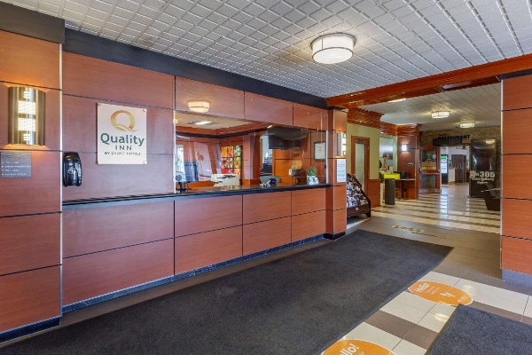 Quality Inn Toronto Airport image 3